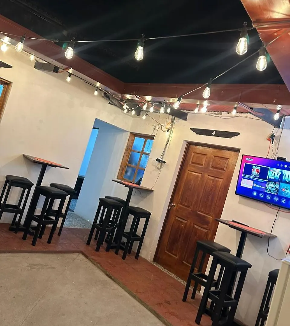 מלון אנטיגואה גואטמלה Hostal Casita Real